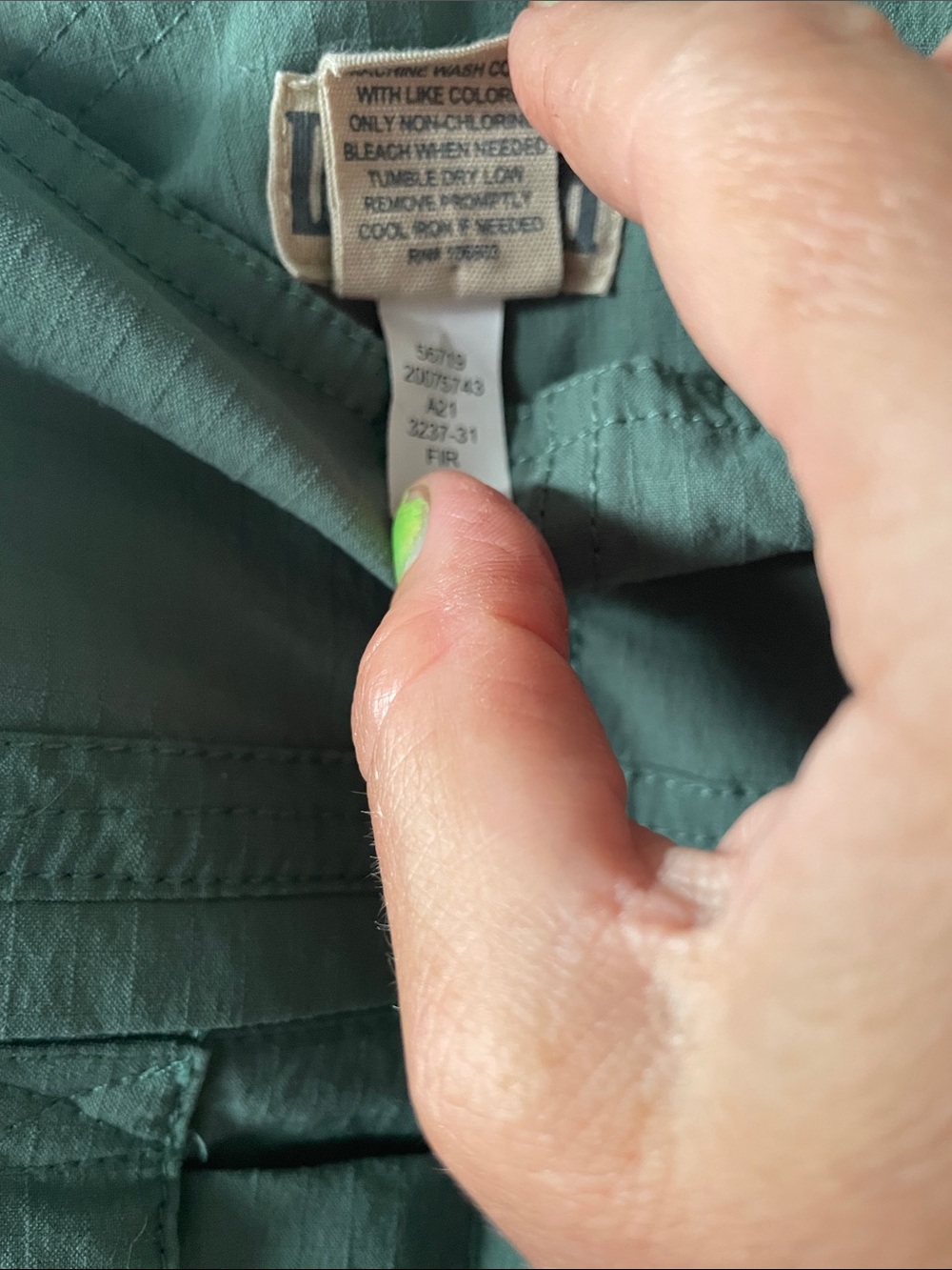 Duluth Trading Co Green Heirloom Gardening Overalls - Picture 3 of 13